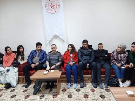 Bozkır Meslek Yüksekokulu Öğrencilerimize Yönelik Sayın Kaymakamımız Oltan Bayraktar ile Gençlik Merkezinde Söyleşi Gerçekleştirildi